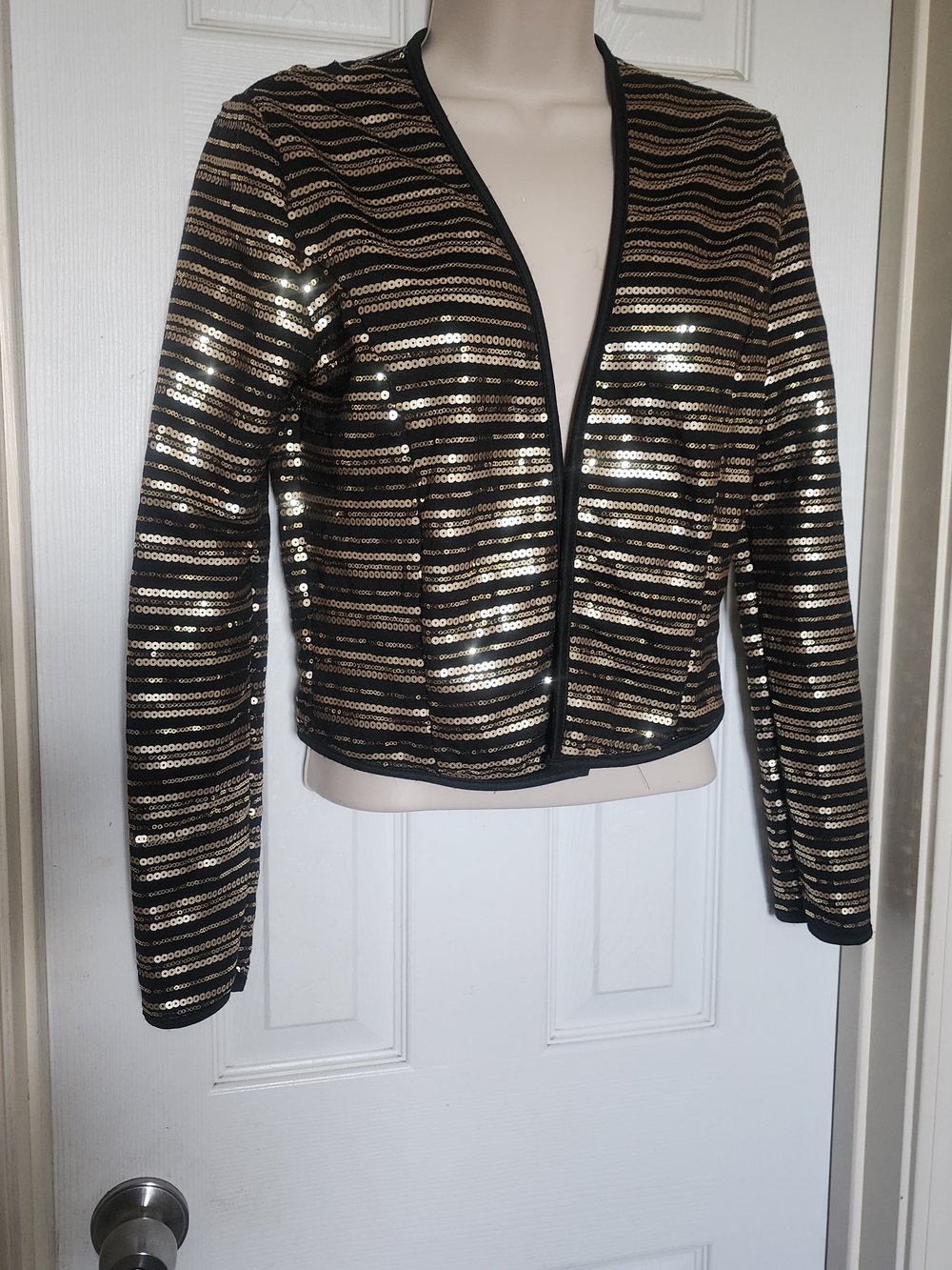 Black & Gold Sequin Women's Jacket - Elegant Evening Cover-Up
